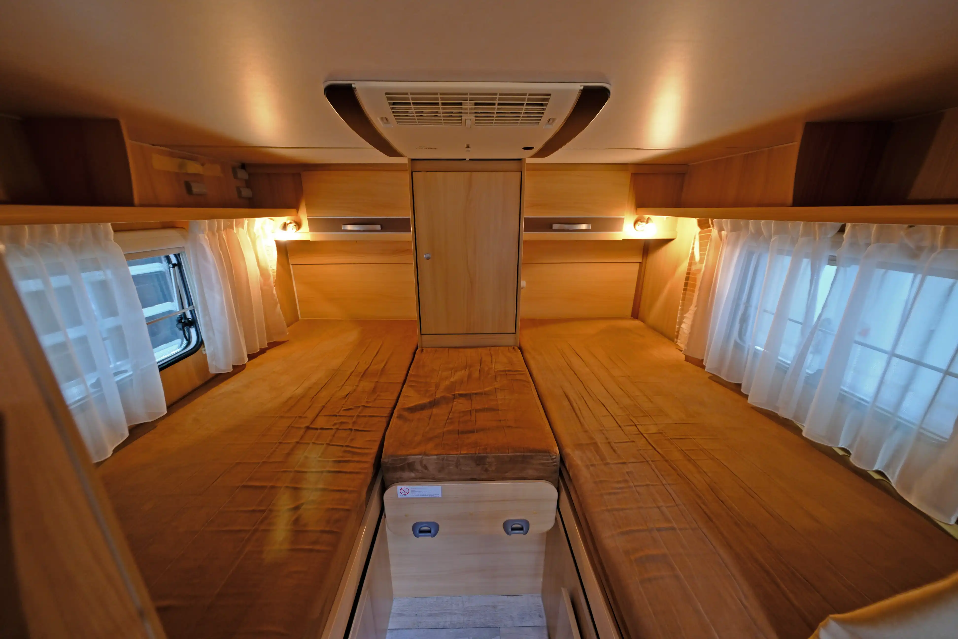 SUNLIGHT T 67